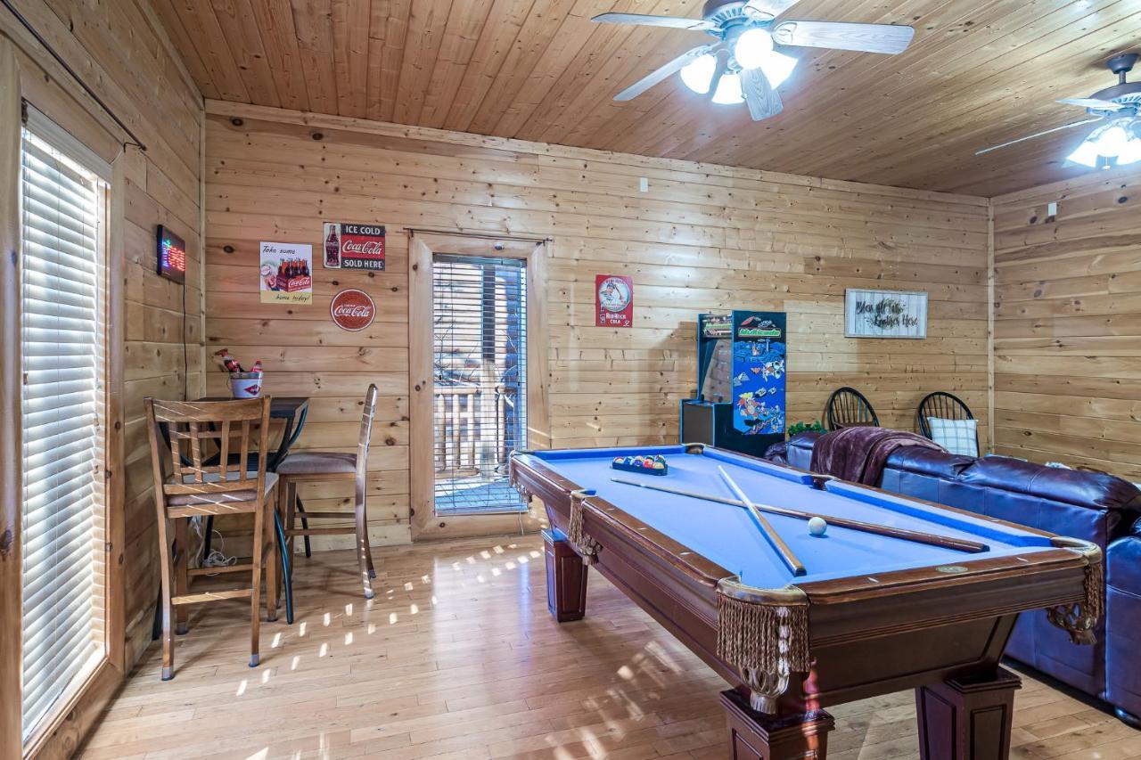 Holiday Special, Mnt View, Indoor Pool, Hot Tub, Game Rm, Mins To Pf Villa Sevierville Eksteriør billede